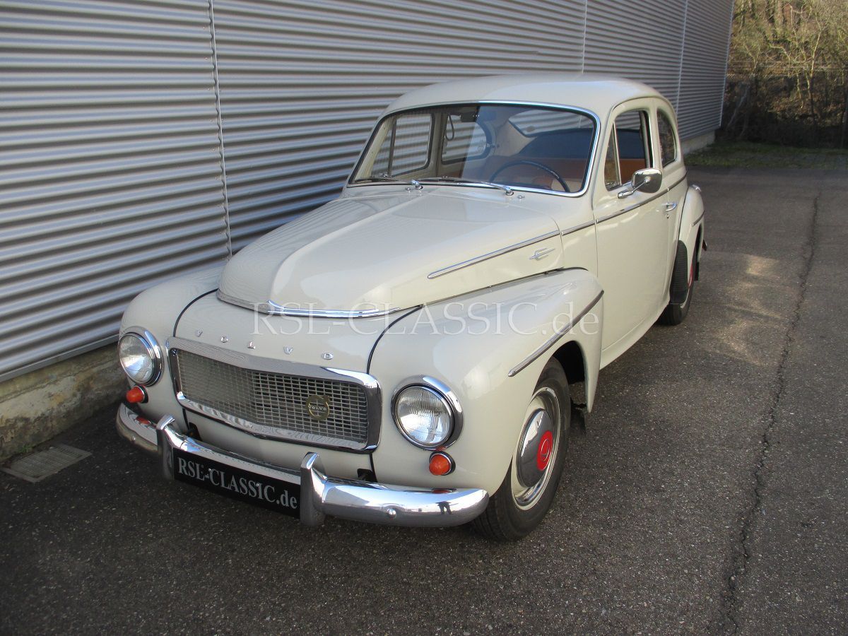 Volvo PV 544S "Buckelvolvo"