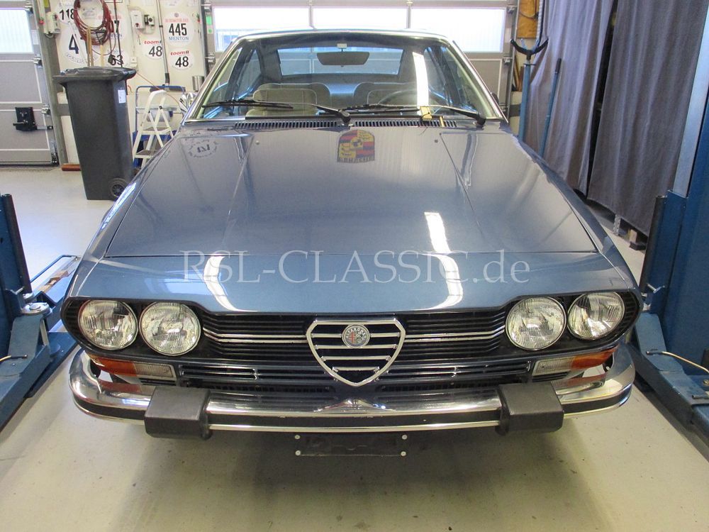 Alfa Romeo GTV 2000